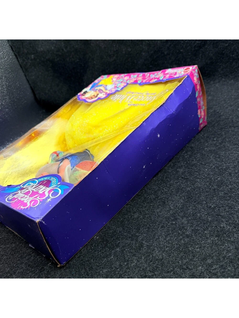 Disney Snow White Special Sparkles Barbie Doll By Mattel New In Damaged Box